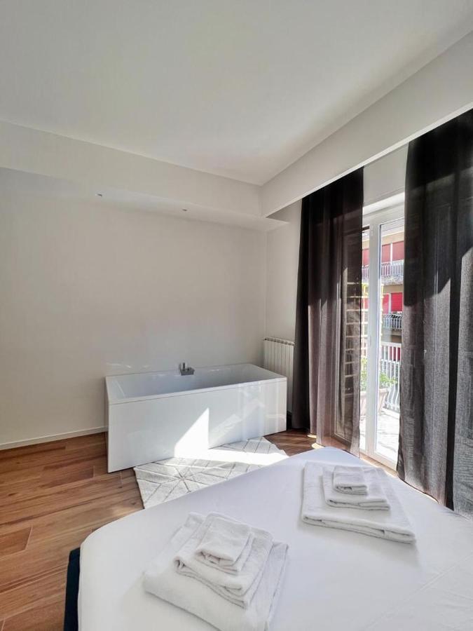 Finella Charming Rooms Bari Exterior foto